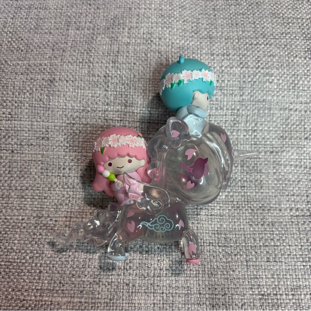 tokidoki x Hello Kitty and Friends Cherry Blossom Series 3 - Little Twin Stars